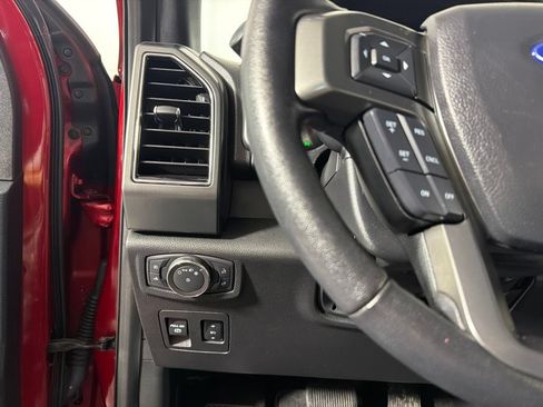 Used 2019 Ford F150 XLT w/ Equipment Group 302A Luxury AWD/4WD image 14