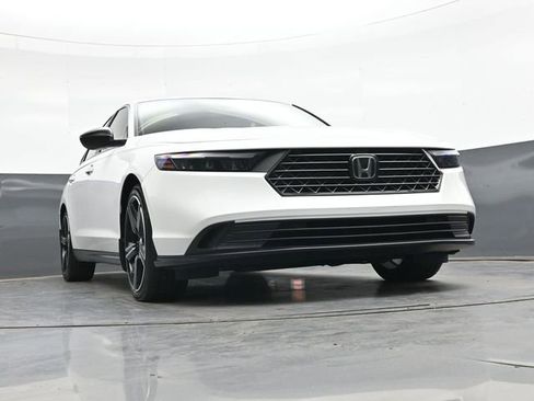Used 2023 Honda Accord Sport image 37