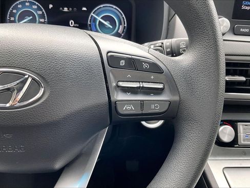 Used 2023 Hyundai Kona SE FWD image 19