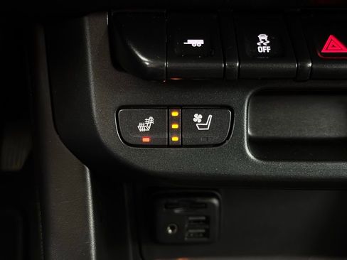 Used 2020 GMC Canyon Denali image 5