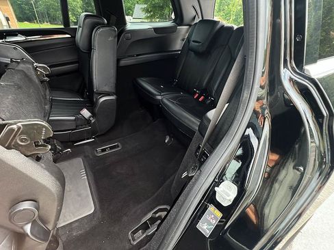 Used 2017 Mercedes-Benz GLS 450 4MATIC w/ Premium Package image 19