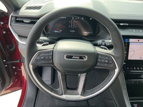 New 2026 Jeep Grand Cherokee L Limited image 8