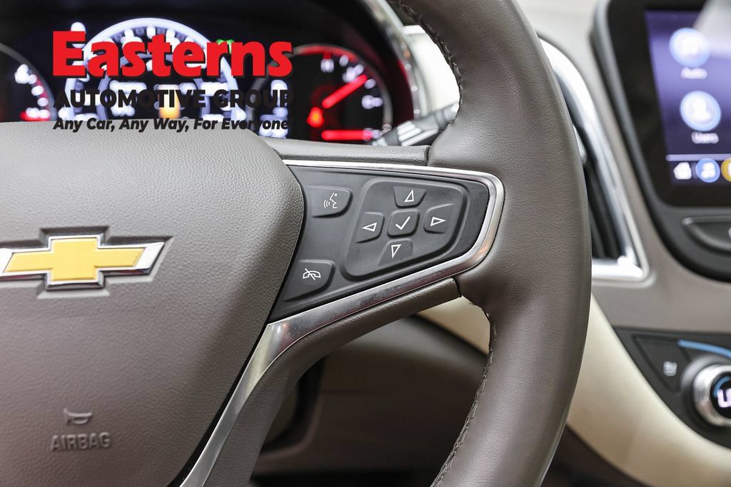 Used 2024 Chevrolet Malibu LT FWD image 16