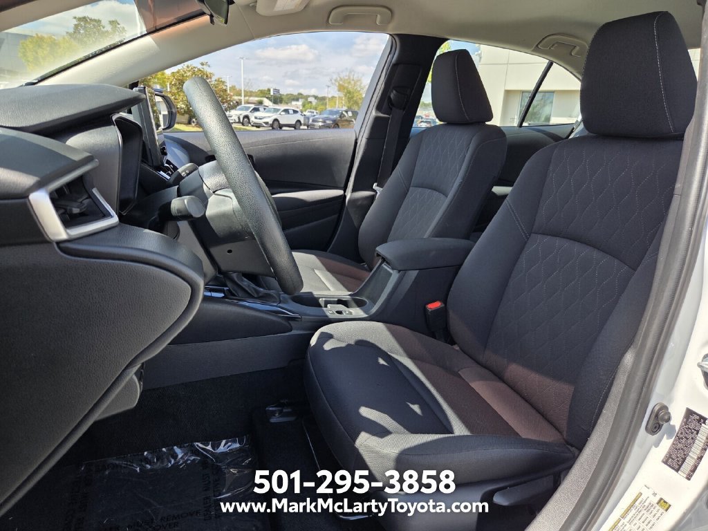Used 2024 Toyota Corolla LE FWD image 9