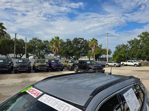 Used 2022 Jeep Compass Latitude w/ Convenience Group AWD/4WD image 12