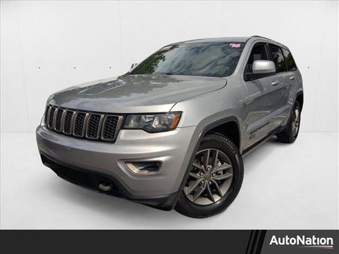 Used 2016 Jeep Grand Cherokee Laredo 75th Anniversary image 1