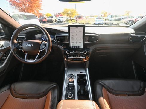 Certified 2021 Ford Explorer King Ranch w/ Premium Technology Package image 31