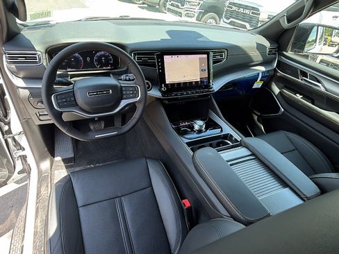 New 2026 Jeep Grand Wagoneer 4WD image 22