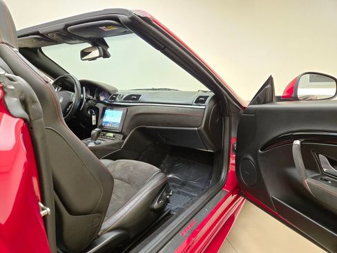 Used 2018 Maserati GranTurismo MC image 21