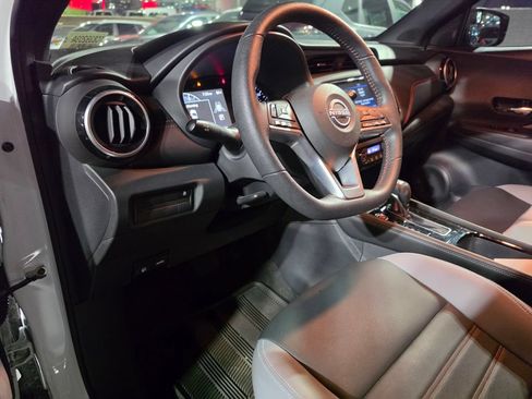 Used 2023 Nissan Kicks SR w/ SR Premium Package FWD image 14