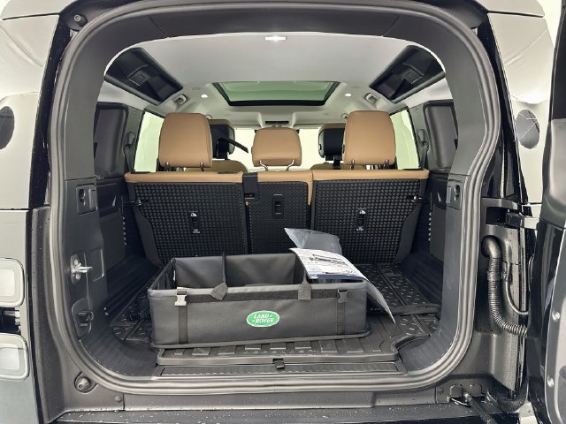 New 2026 Land Rover Defender 110 S AWD/4WD image 28