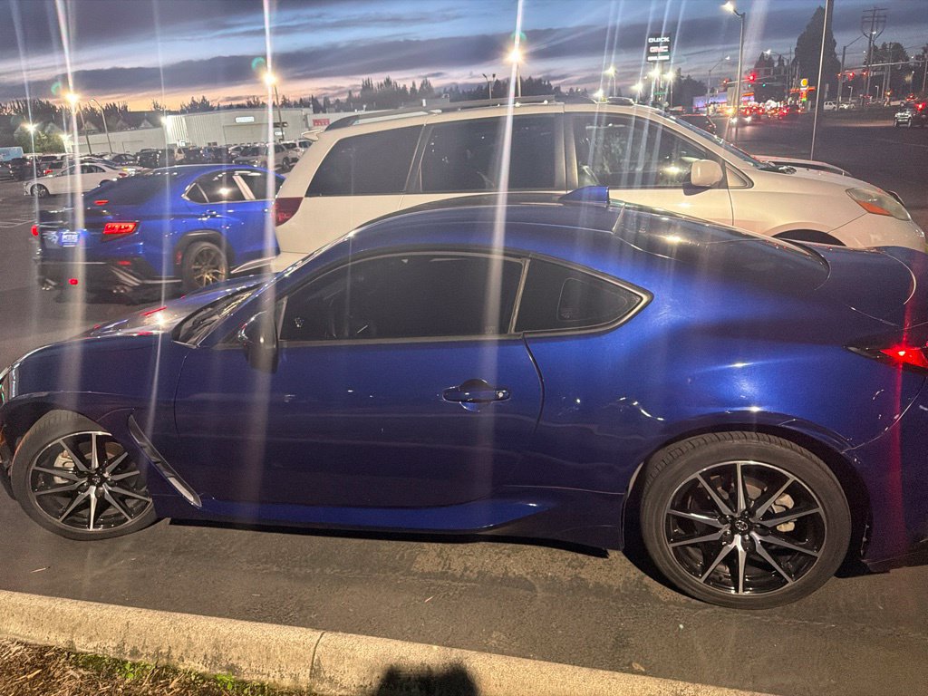 Used 2022 Toyota GR86 RWD image 6