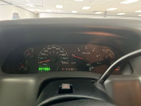 Used 2004 Ford F350 image 17