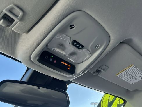 Used 2022 Chevrolet TrailBlazer LT w/ Convenience Package image 29