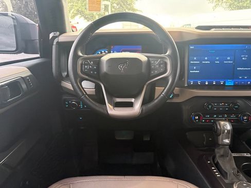 Used 2024 Ford Bronco Wildtrak AWD/4WD image 5