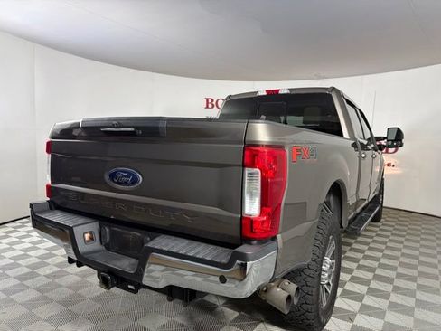 Used 2018 Ford F250 Lariat w/ Lariat Ultimate Package AWD/4WD image 8