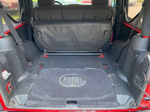 Used 2015 Jeep Wrangler Sport AWD/4WD image 22