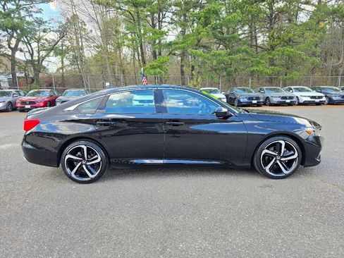 Used 2022 Honda Accord Sport image 6