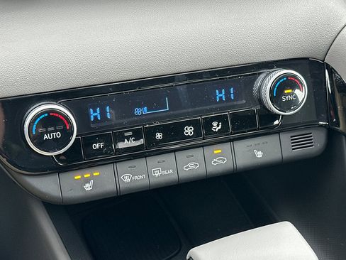 New 2026 Hyundai Elantra SEL Sport Premium image 19