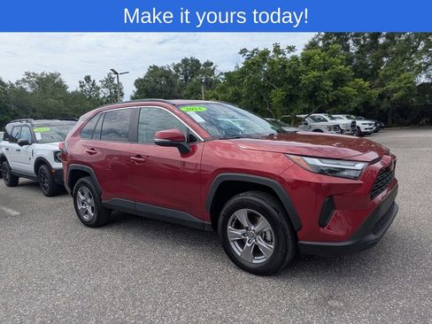 Used 2025 Toyota RAV4 XLE AWD/4WD image 2