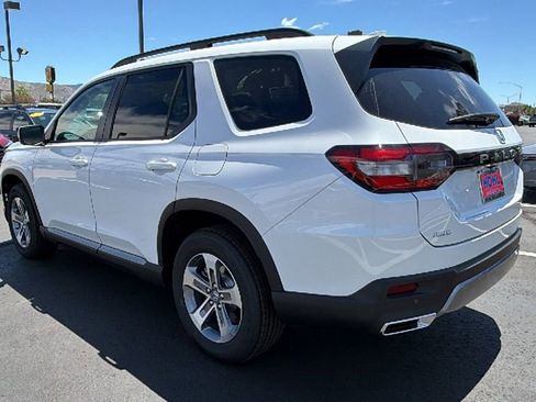 New 2026 Honda Pilot EX-L image 5