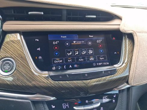 Used 2020 Cadillac XT6 Sport w/ Platinum Package AWD/4WD image 31