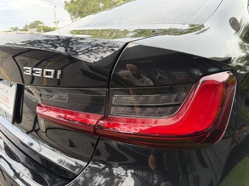 Used 2022 BMW 330i Sedan RWD image 11