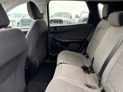 Used 2022 Ford Escape SE image 15