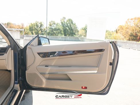 Used 2011 Mercedes-Benz E 350 Cabriolet image 38