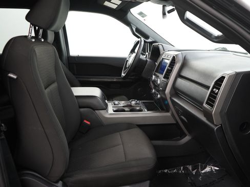 Used 2021 Ford Expedition XLT image 13