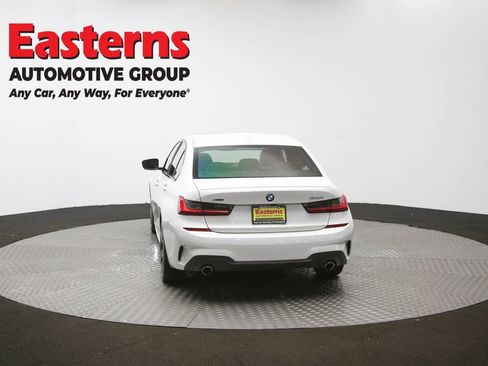 Used 2022 BMW 330i xDrive Sedan w/ M Sport Package image 37