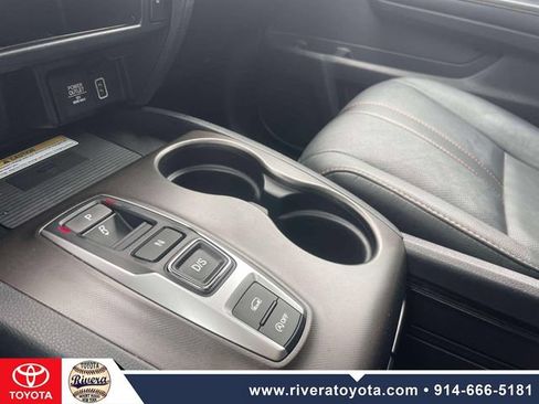 Used 2022 Honda Pilot TrailSport image 33