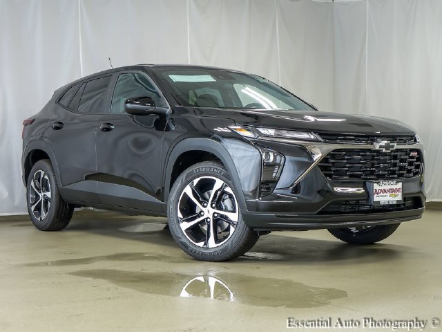 New 2026 Chevrolet Trax RS FWD image 2