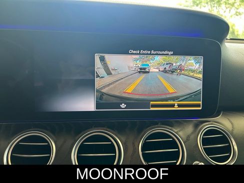 Used 2019 Mercedes-Benz E 300 image 10