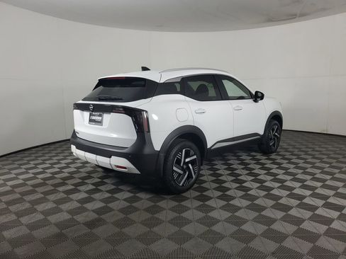 New 2026 Nissan Kicks SV w/ SV Premium Package image 4