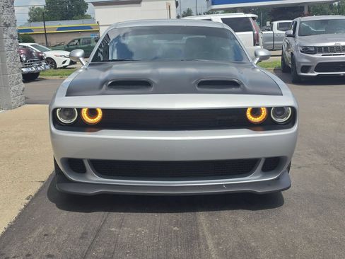 Used 2022 Dodge Challenger SRT Hellcat w/ Plus Package RWD image 2