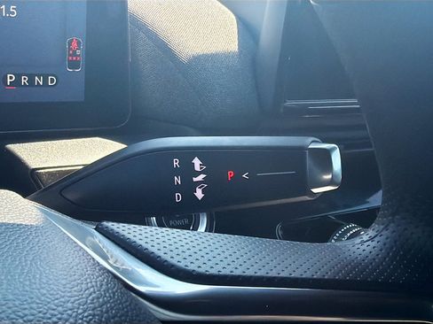 Used 2024 Honda Prologue EX image 25