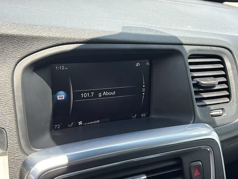 Used 2018 Volvo V60 T5 Dynamic FWD image 18