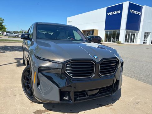Used 2025 BMW XM AWD/4WD image 2