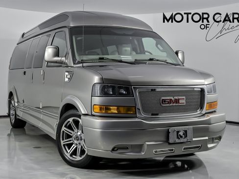 Used 2018 GMC Savana 2500 Extended w/ Enhanced Convenience Package image 1