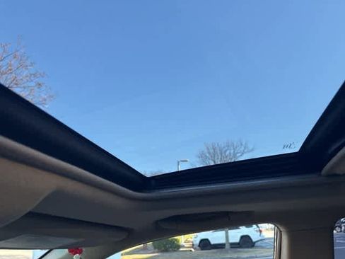 Used 2010 Toyota Highlander SE image 4