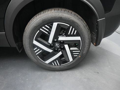 New 2026 Nissan Kicks SV image 23