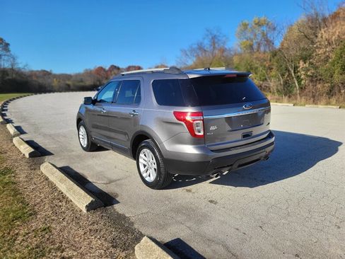 Used 2011 Ford Explorer XLT image 9