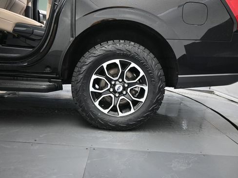 Certified 2024 Ford Expedition Max XLT image 24