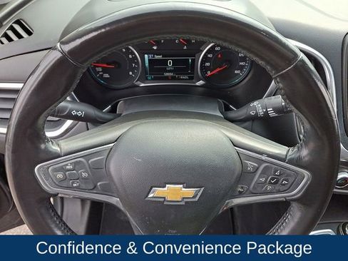 Used 2018 Chevrolet Equinox LT w/ Sun & Infotainment Package image 4