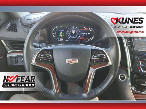 Used 2018 Cadillac Escalade Premium Luxury image 21