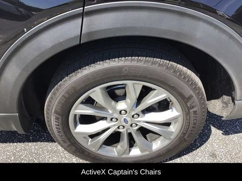 Used 2022 Ford Explorer XLT w/ Equipment Group 202A AWD/4WD image 17