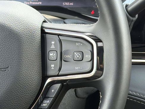 Used 2026 RAM 3500 Limited AWD/4WD image 17