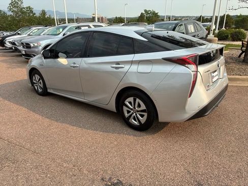 Used 2017 Toyota Prius Four w/ Advanced Technology Package FWD image 30
