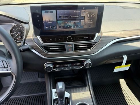 New 2025 Nissan Altima 2.5 SV w/ SV Special Edition Package image 22